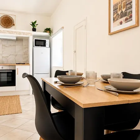 Le Saint Vincent 2 Center And Train Station Apartment