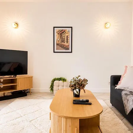 Apartment Le Saint Vincent 2 Center And Train Station